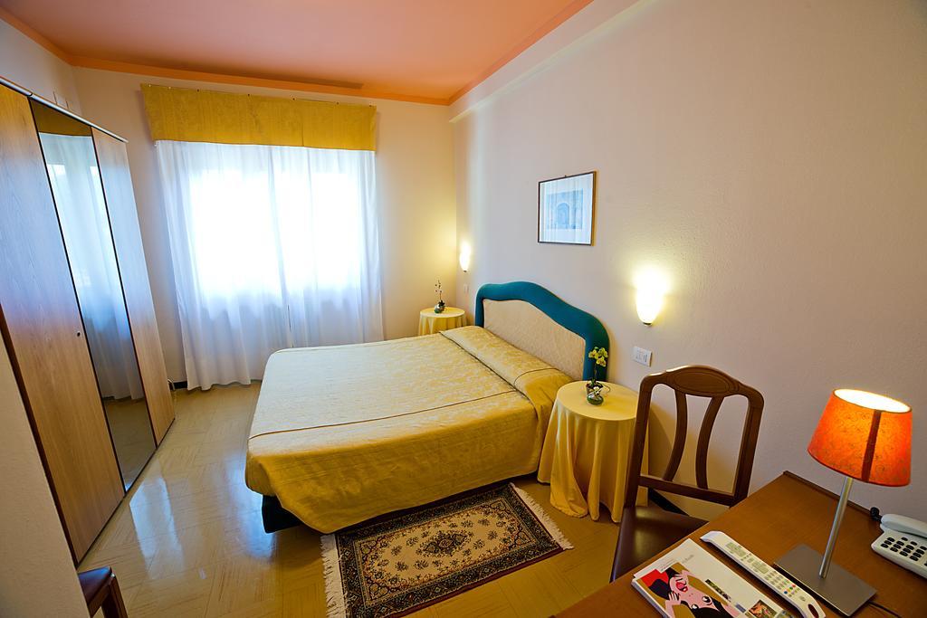 Hotel Europa Porlezza Rom bilde